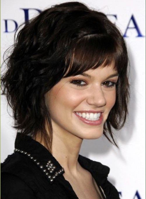 2. layered-wavy-hairstyle-with-cropped-bangs