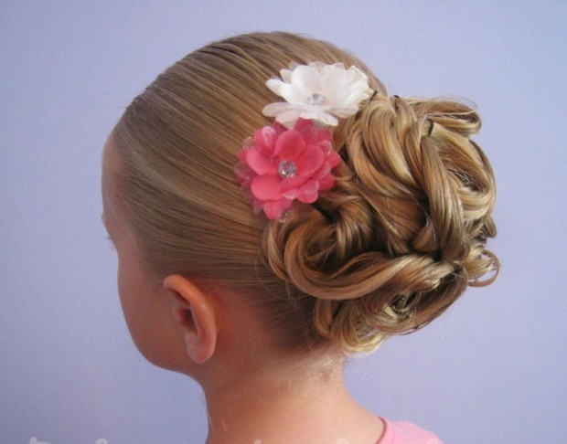 25-Cute-Hairstyle-Ideas-for-Little-Girls-22