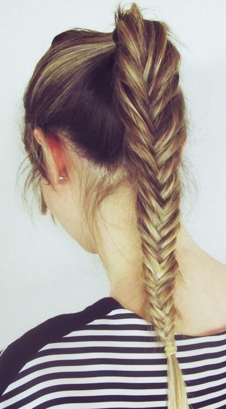 Top fishbone plait for long hairs