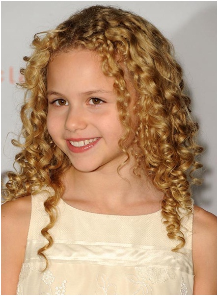 Careless open hairstyle for curly haired girls