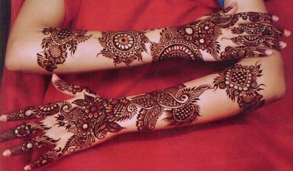 unique-mehndi-designs-for-bridal-hands