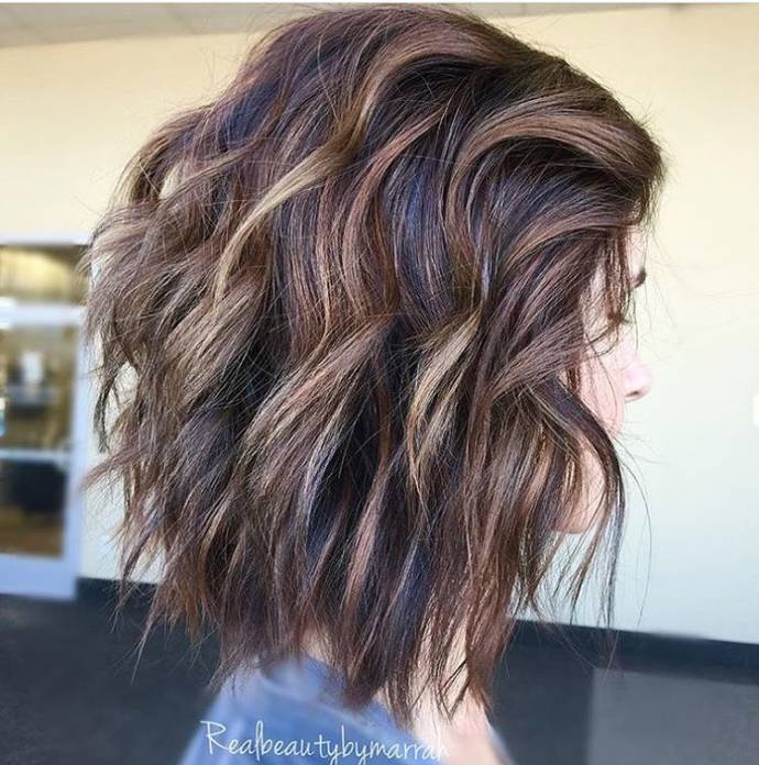 Layered bob with blonde highlights