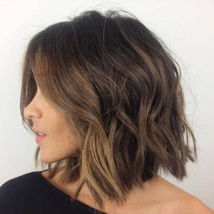 Rough waves short hair with highlights
