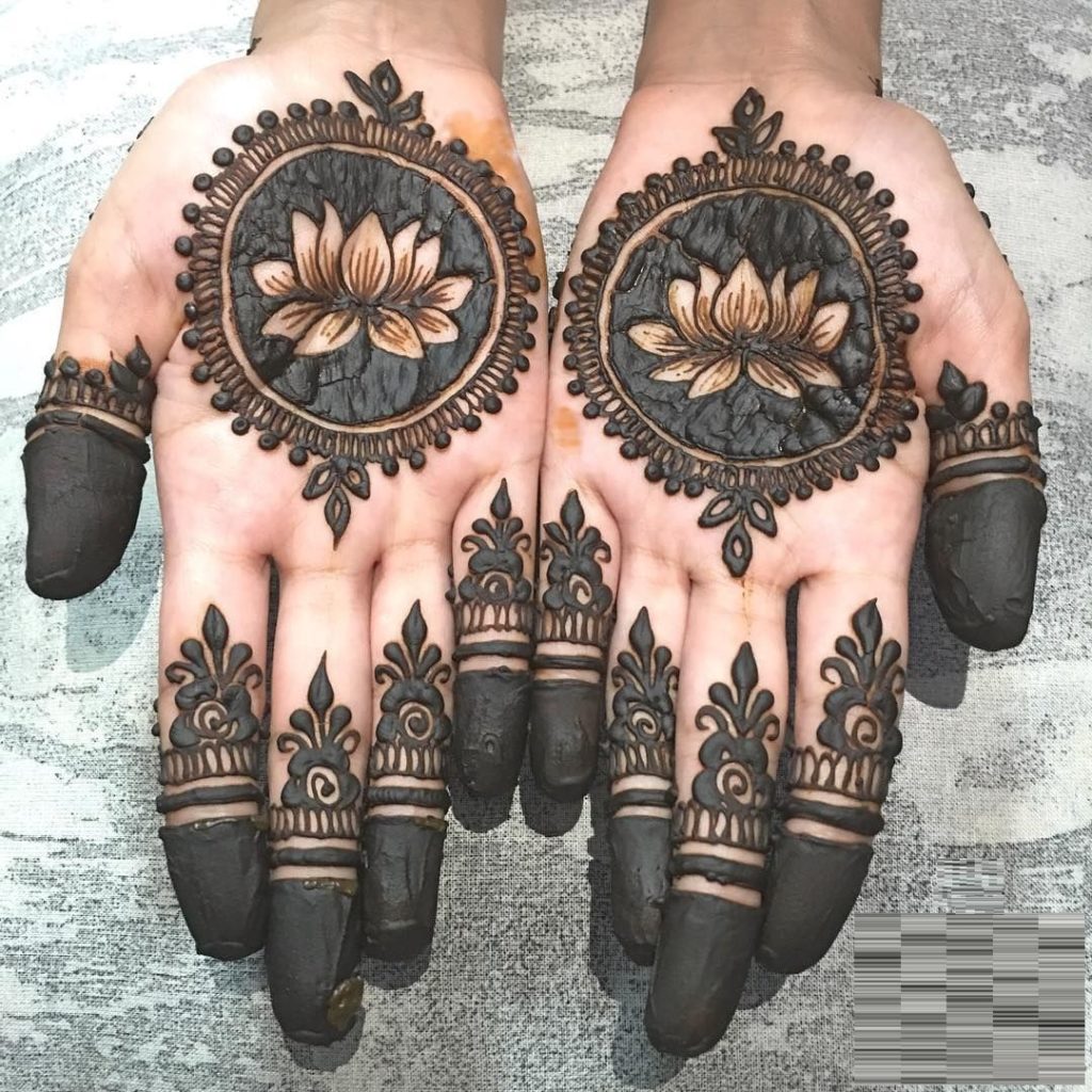 Lotus henna design