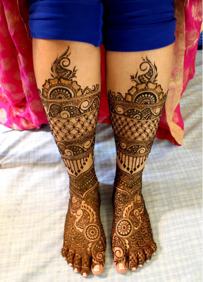 Dense Feet Texture Mehndi Design