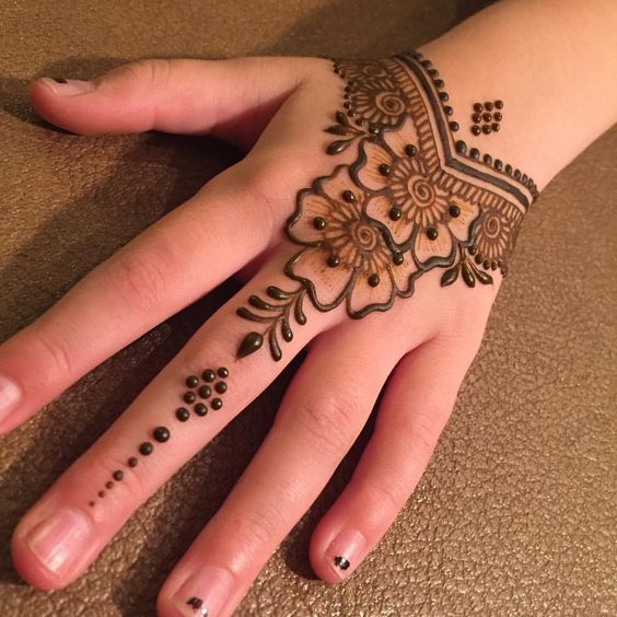 Barely There Mehndi Design