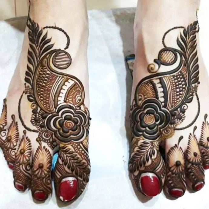 Heavy Arabian Tattoo Style Mehndi Design